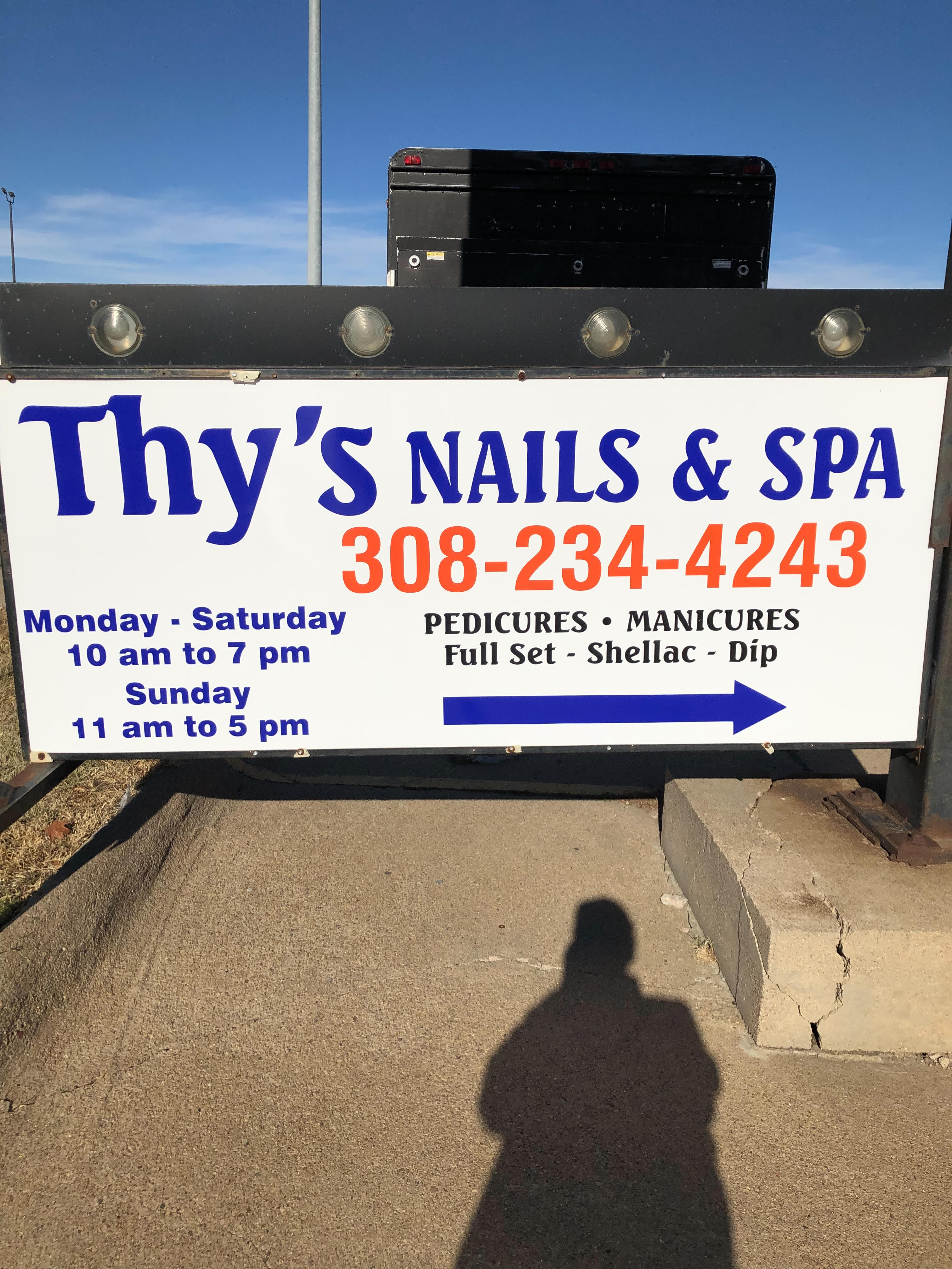 Thy's Nails And Spa Logo