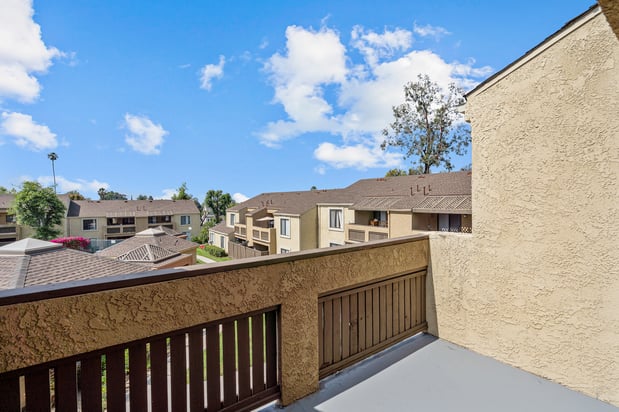 Images Highland Meadows Apartments