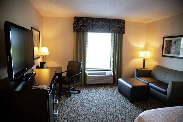 Images Hampton Inn & Suites Sharon