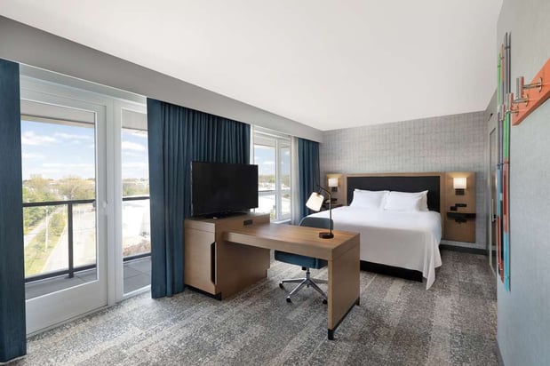 Images Hampton Inn & Suites Watertown Boston
