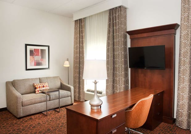 Images Hampton Inn & Suites Pittsburgh-Meadow Lands