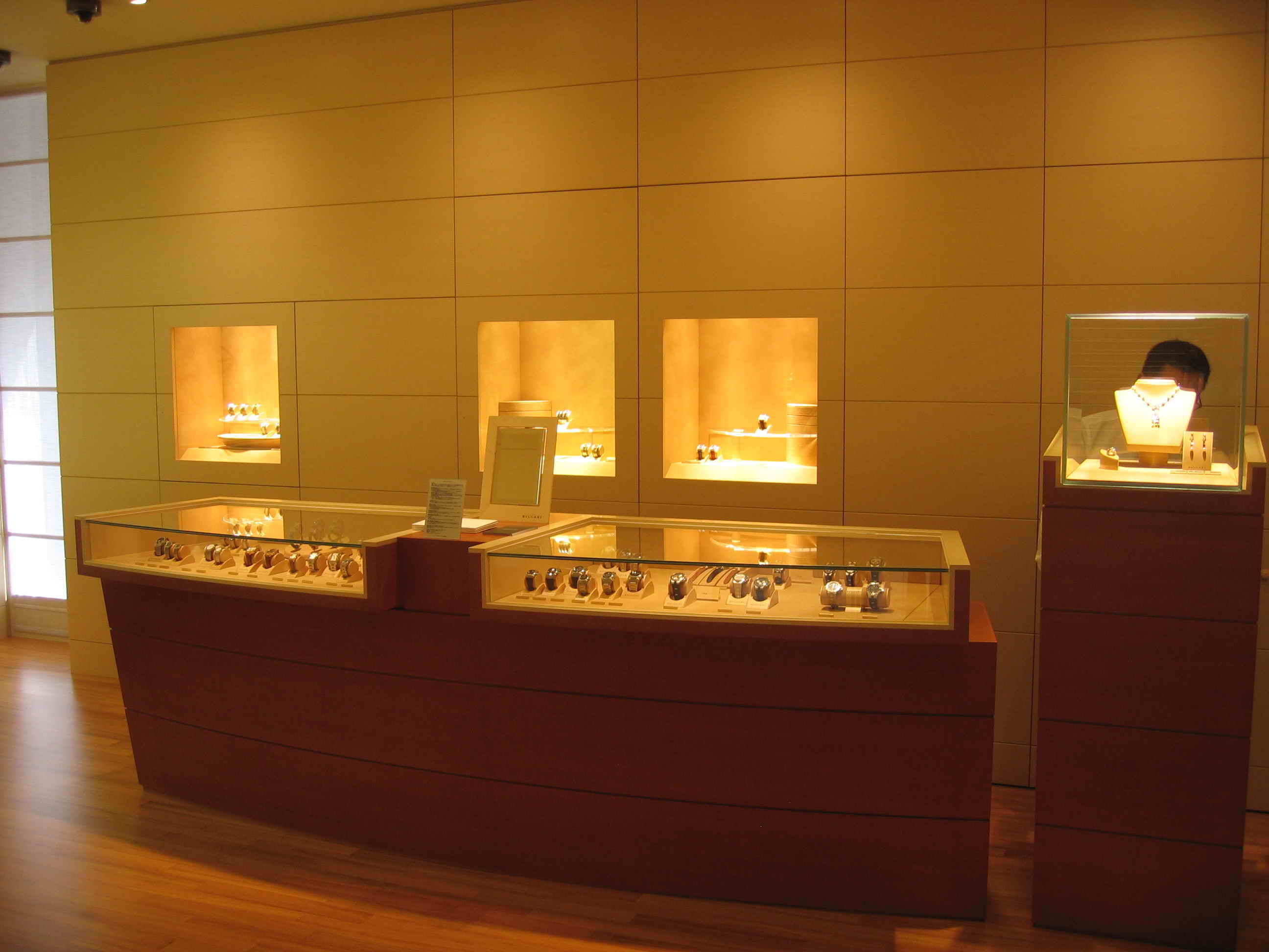 Images ブルガリ 札幌三越店