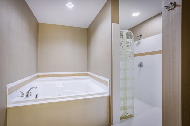 Images Holiday Inn Lafayette-City Centre by IHG