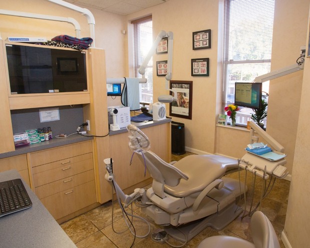 Images Dr. Eric J Aubert, DMD