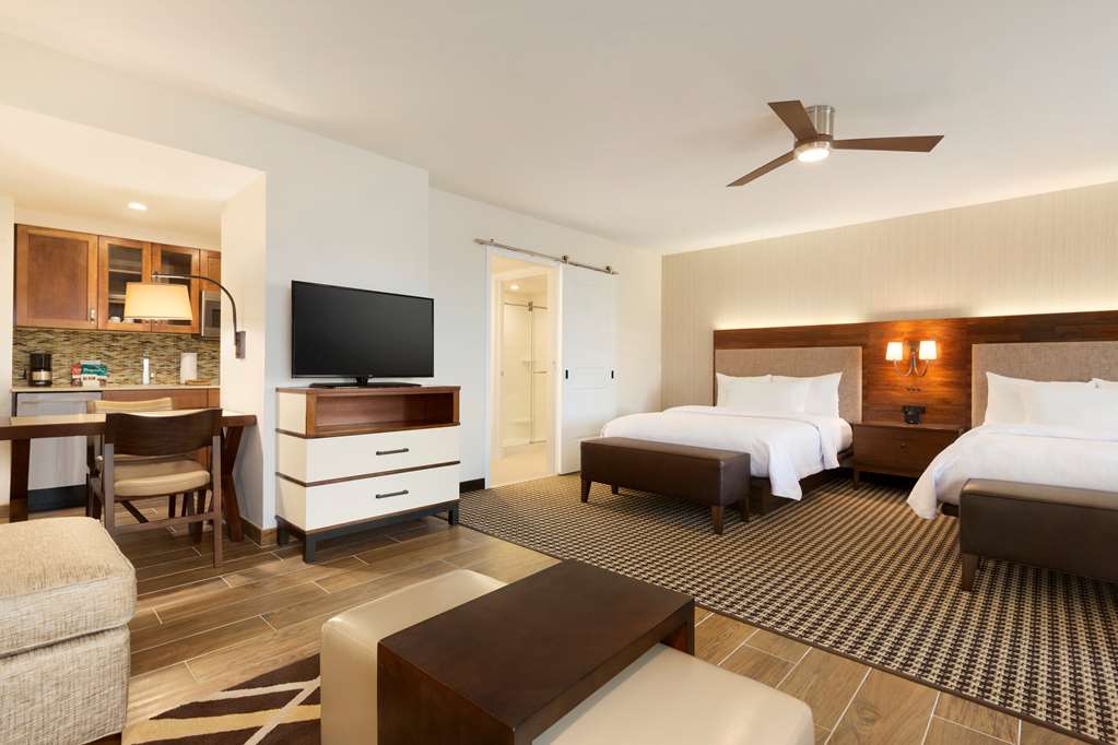 Guest room
