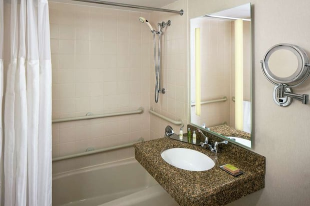 Images DoubleTree by Hilton Manchester Downtown