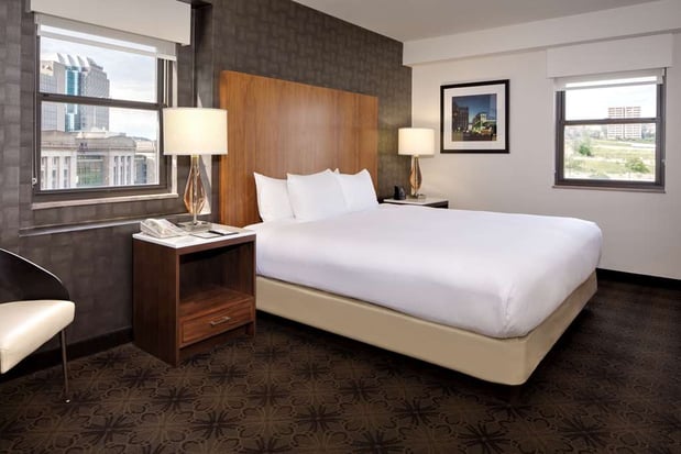 Images DoubleTree by Hilton Hotel & Suites Pittsburgh Downtown