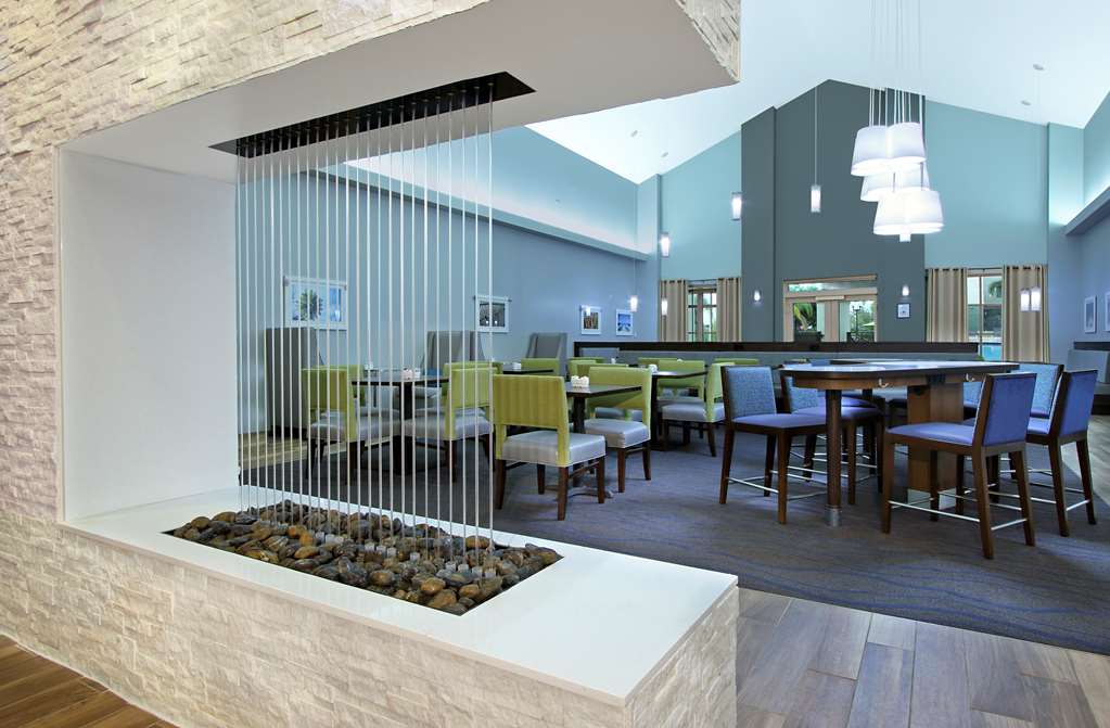 Reception Homewood Suites by Hilton Miami - Airport West Miami (305)629-7831