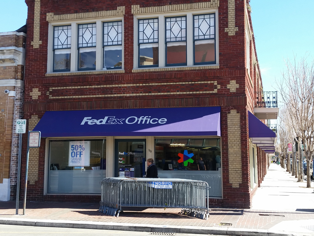 Exterior photo of FedEx Office location at 801 Baronne St\t Print quickly and easily in the self-service area at the FedEx Office location 801 Baronne St from email, USB, or the cloud\t FedEx Office Print & Go near 801 Baronne St\t Shipping boxes and packing services available at FedEx Office 801 Baronne St\t Get banners, signs, posters and prints at FedEx Office 801 Baronne St\t Full service printing and packing at FedEx Office 801 Baronne St\t Drop off FedEx packages near 801 Baronne St\t FedEx shipping near 801 Baronne St