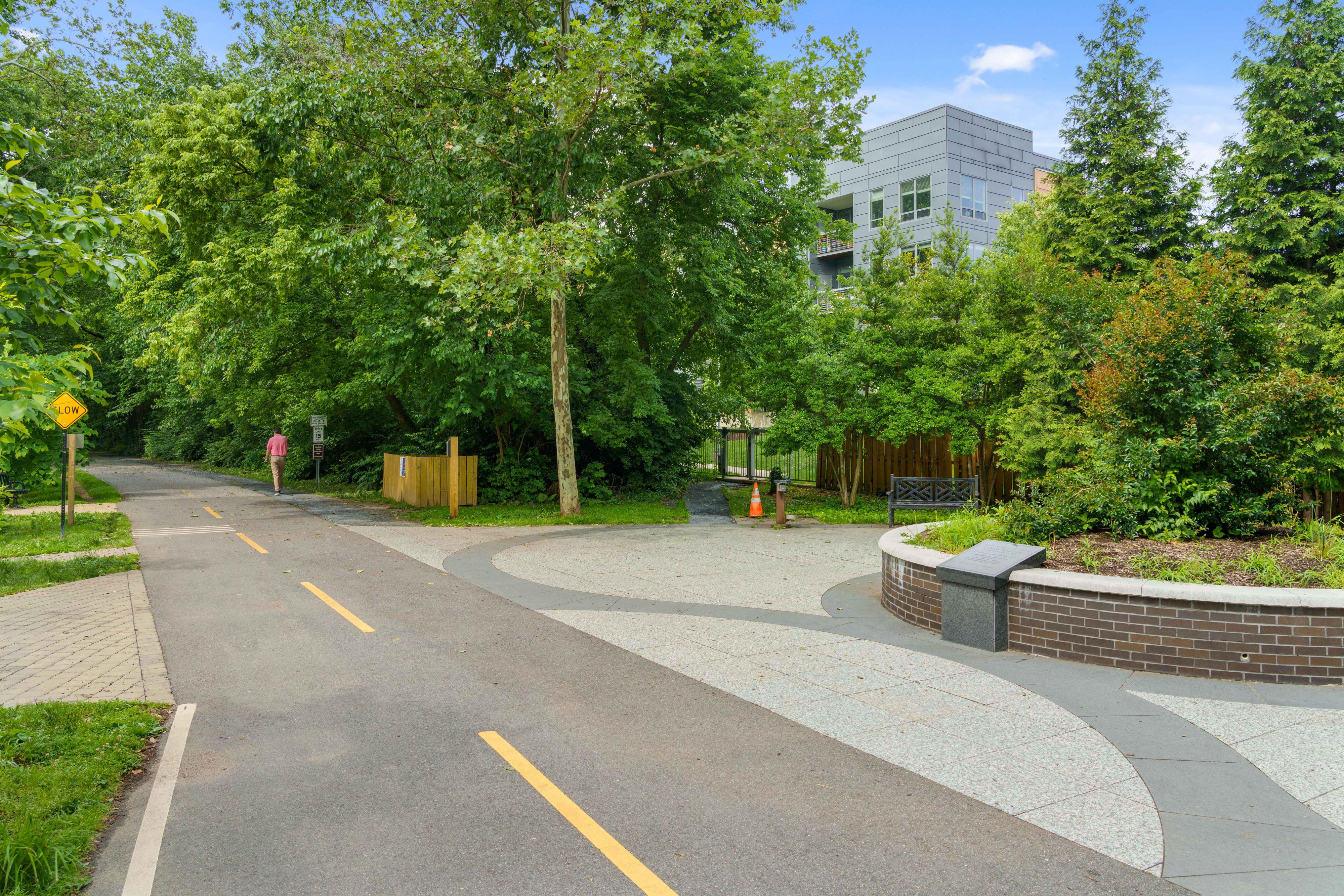 Direct access to the Capital Crescent Trail