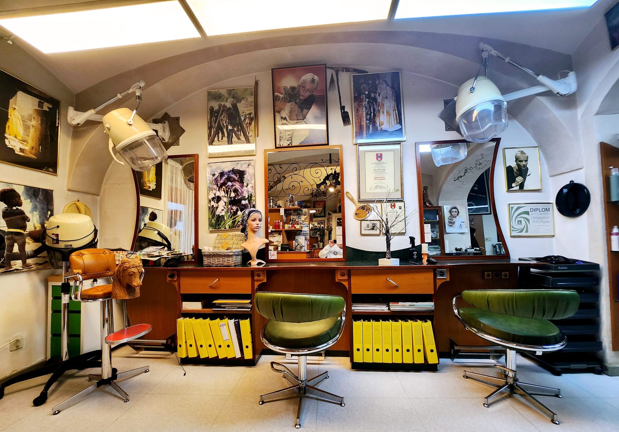 Friseursalon Haar-Guru, Völkermarkter Straße 5 in Klagenfurt am Wörthersee