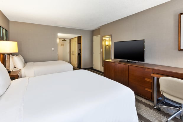 Images Crowne Plaza Dulles Airport by IHG
