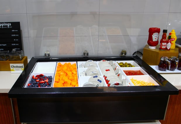 Images Holiday Inn & Suites Charleston West by IHG