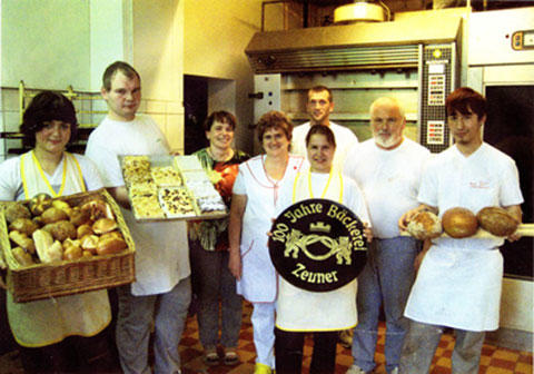 Bäckerei Zeuner Inh. Margit Wild, Zwickauer Straße 57-59 in Crimmitschau