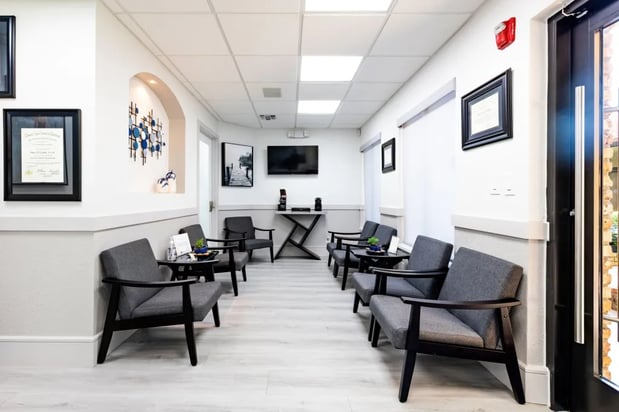 Images Plantation Dental & Anesthesia Associates, PA