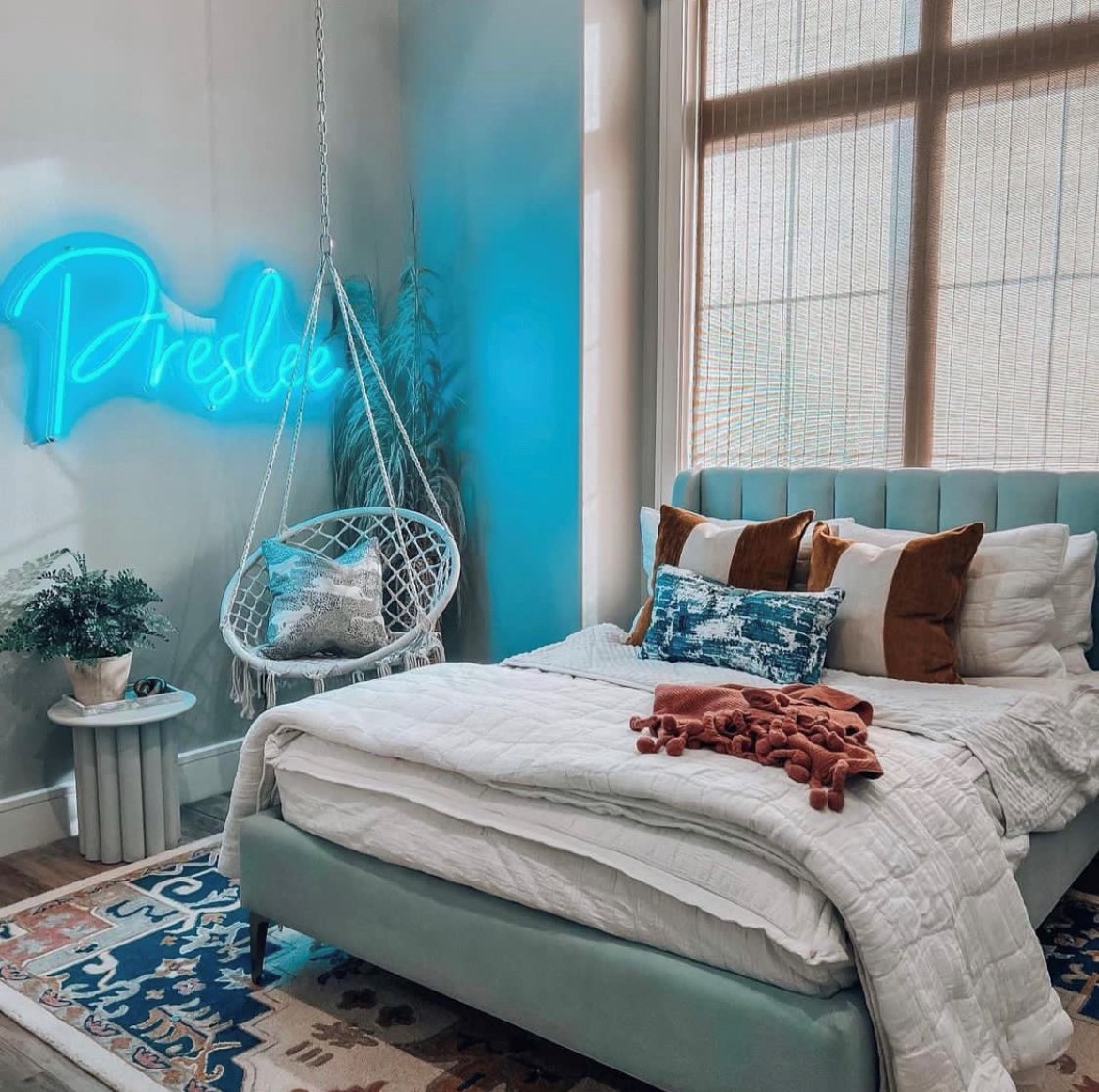 Budget Blinds of Rockwall, Terrell, Forney, and Greenville thinks your space should be uniquely you. Woven Wood Shades compliments all styles so your bedroom is all about you.