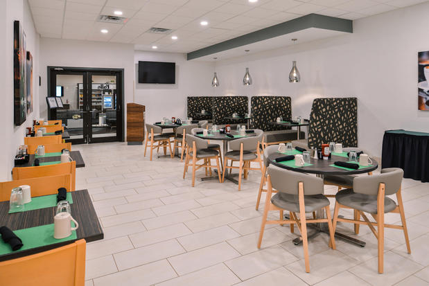 Images Holiday Inn Auburn-Finger Lakes Region by IHG