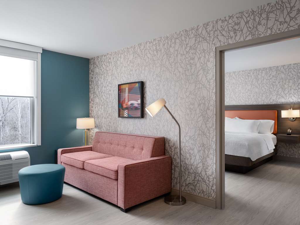 Guest room