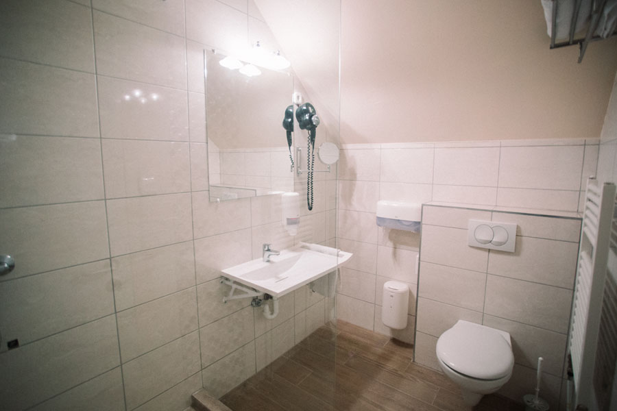 Images Ötösfogat Panzió, Étterem és Pizzázó