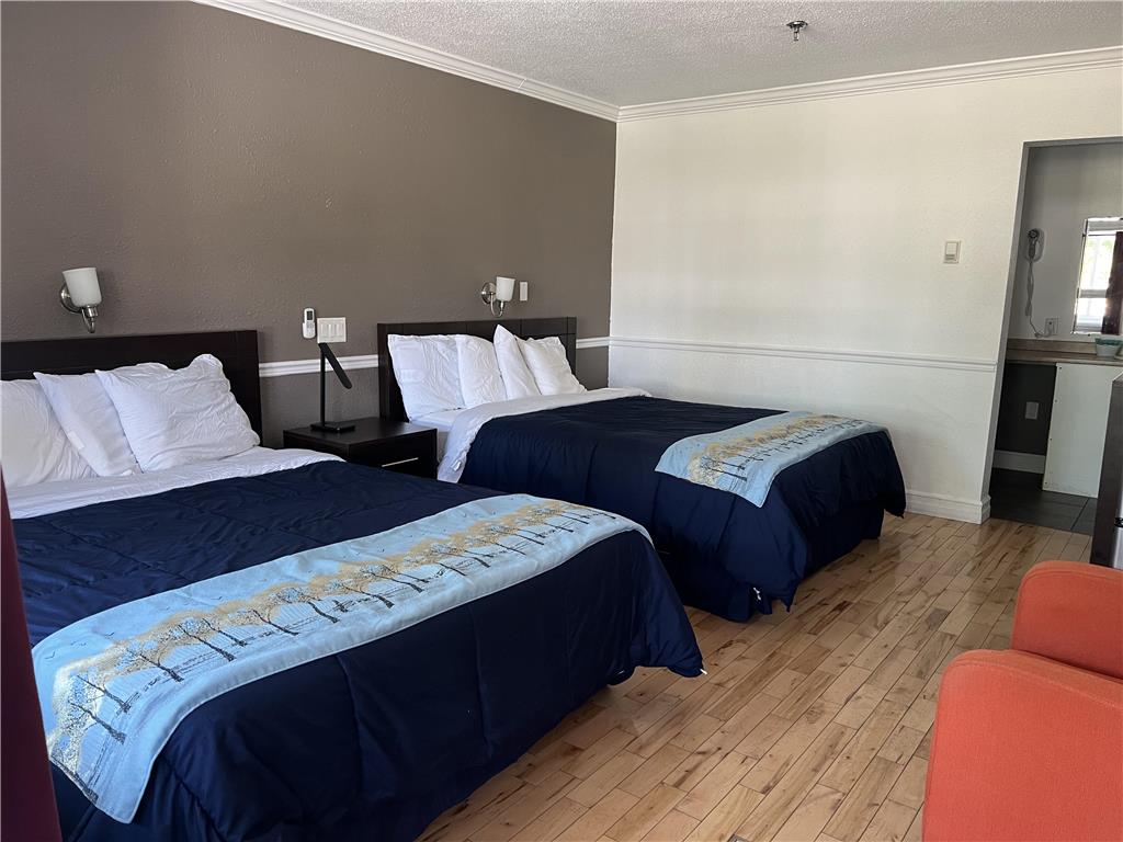 Images Harbourview Inn, SureStay Collection by Best Western