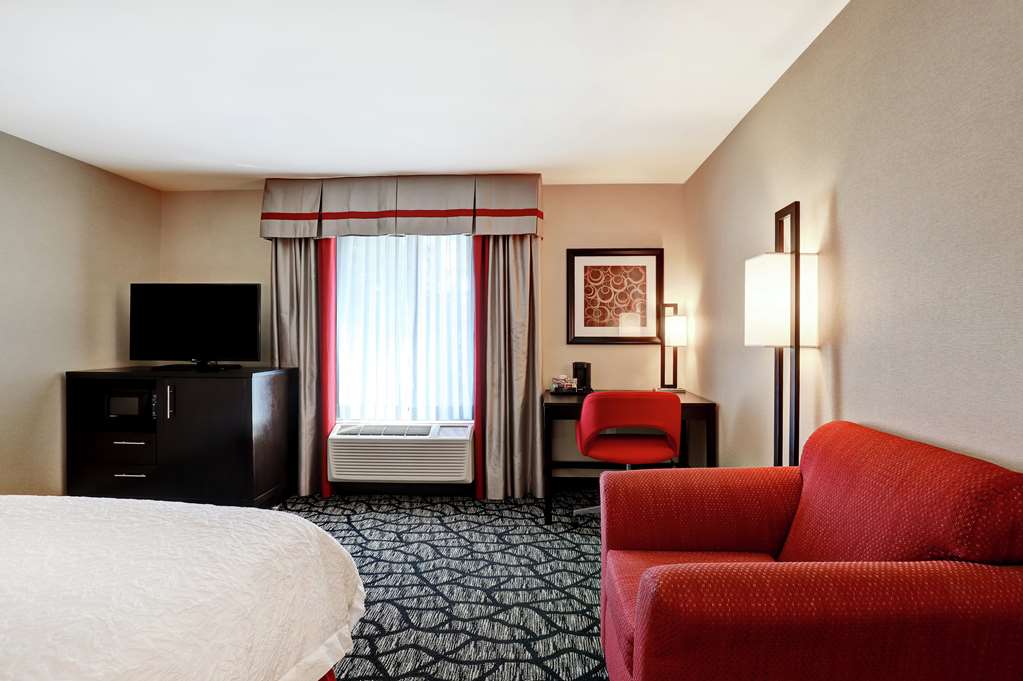Guest room Hampton Inn by Hilton Chilliwack Chilliwack (604)392-4667