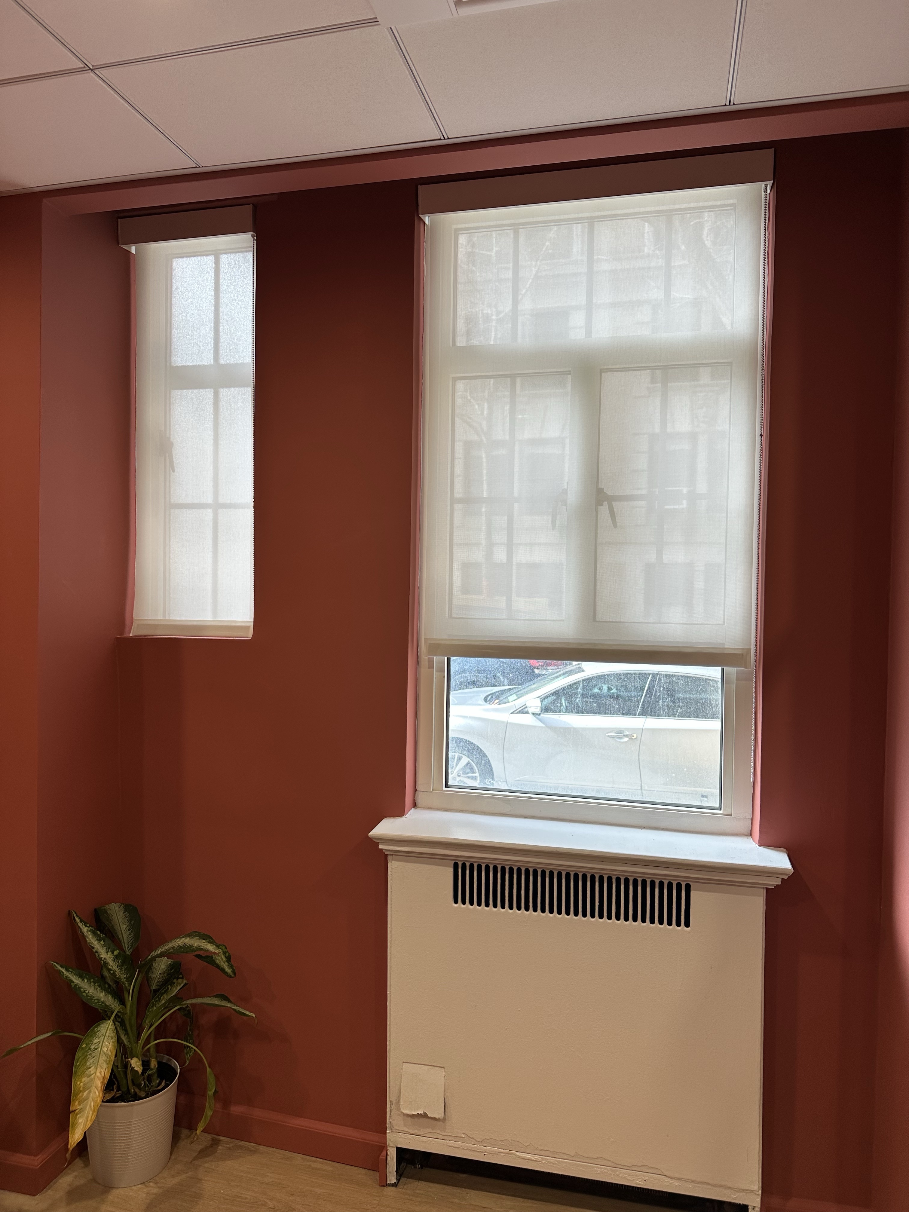 Upgrade your NYC windows with 5% Solar Shades from Budget Blinds of Manhattan. Reduce glare, block UV rays, and keep your view on the Upper East & Upper West Side. Stylish, energy-efficient, and custom-fit. Book your free consultation today!
