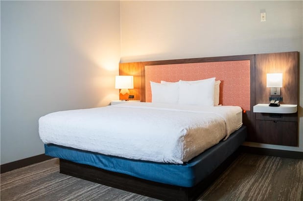 Images Hampton Inn Gonzales