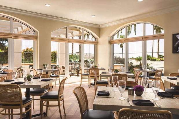 Images Hilton Garden Inn Carlsbad Beach