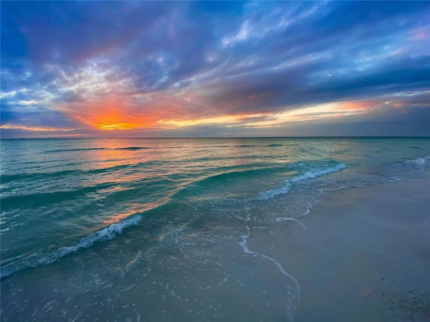 Images Christopher Johnson Realtor