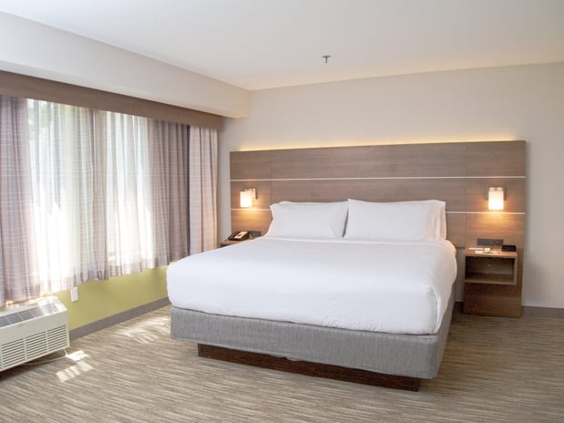 Images Holiday Inn Express South Burlington by IHG
