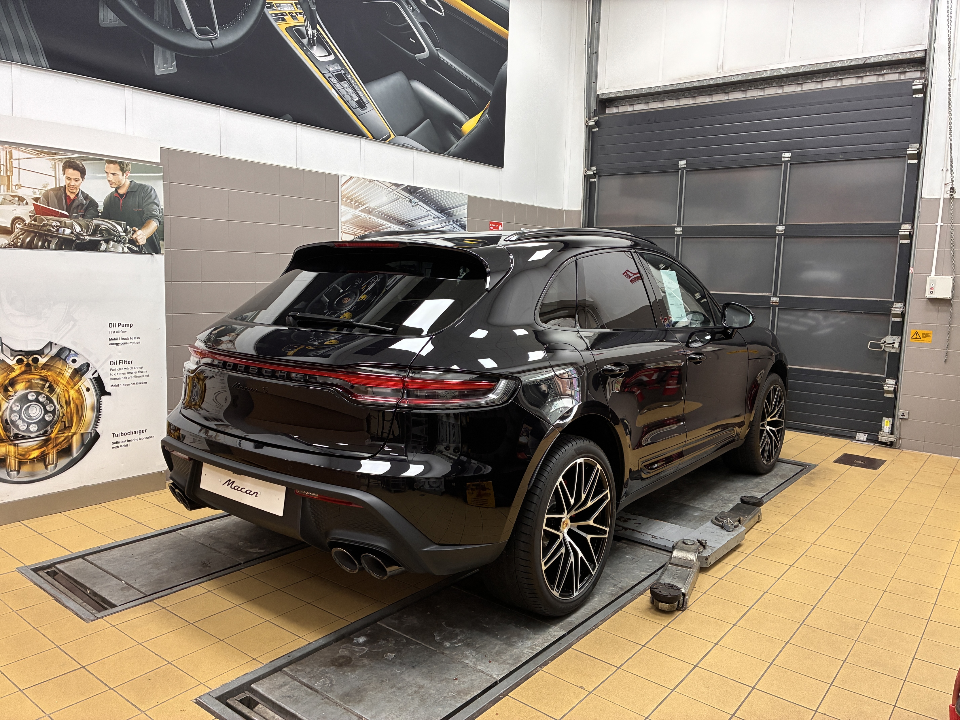 Images Porsche Centre Mid-Sussex
