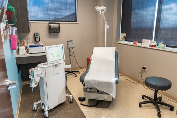 Images Universal Dermatology & Vein Care