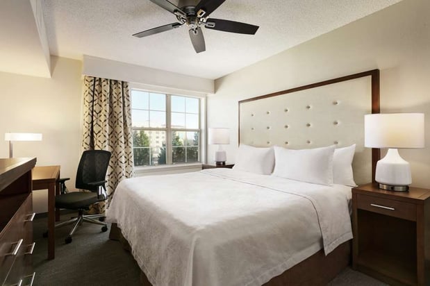 Images Homewood Suites by Hilton Kansas City-Airport