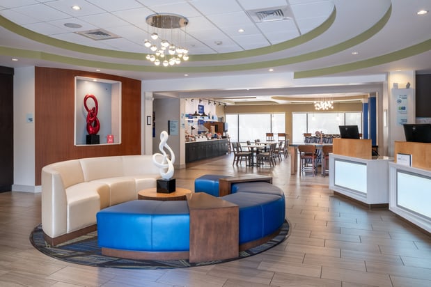 Images Holiday Inn Express & Suites Lakeland South by IHG