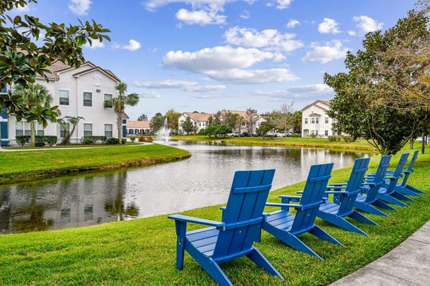Images Halston World Gateway Apartment Homes