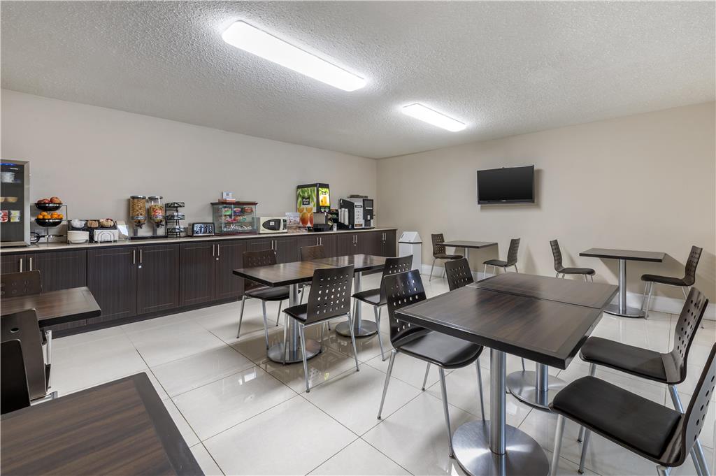 Images SureStay by Best Western Kemptville