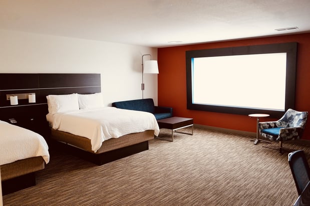 Images Holiday Inn Express & Suites Denver - Aurora Medical Campus by IHG