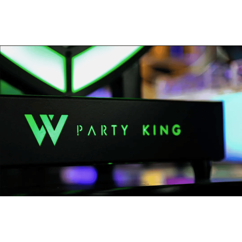 W Party King Logo