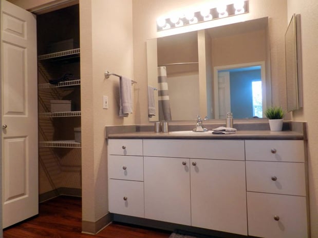 Images Commons at Verandas in Tanasbourne Apartments