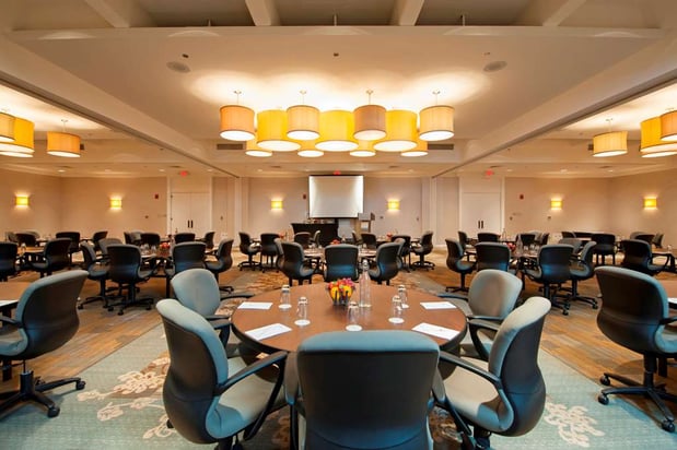 Images DoubleTree by Hilton Hotel Chicago - North Shore Conference Center