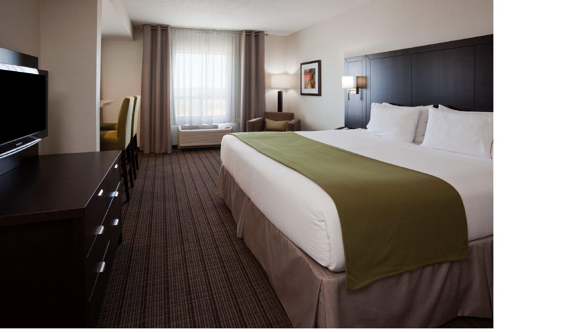 Images Holiday Inn Express & Suites New Liskeard, an IHG Hotel