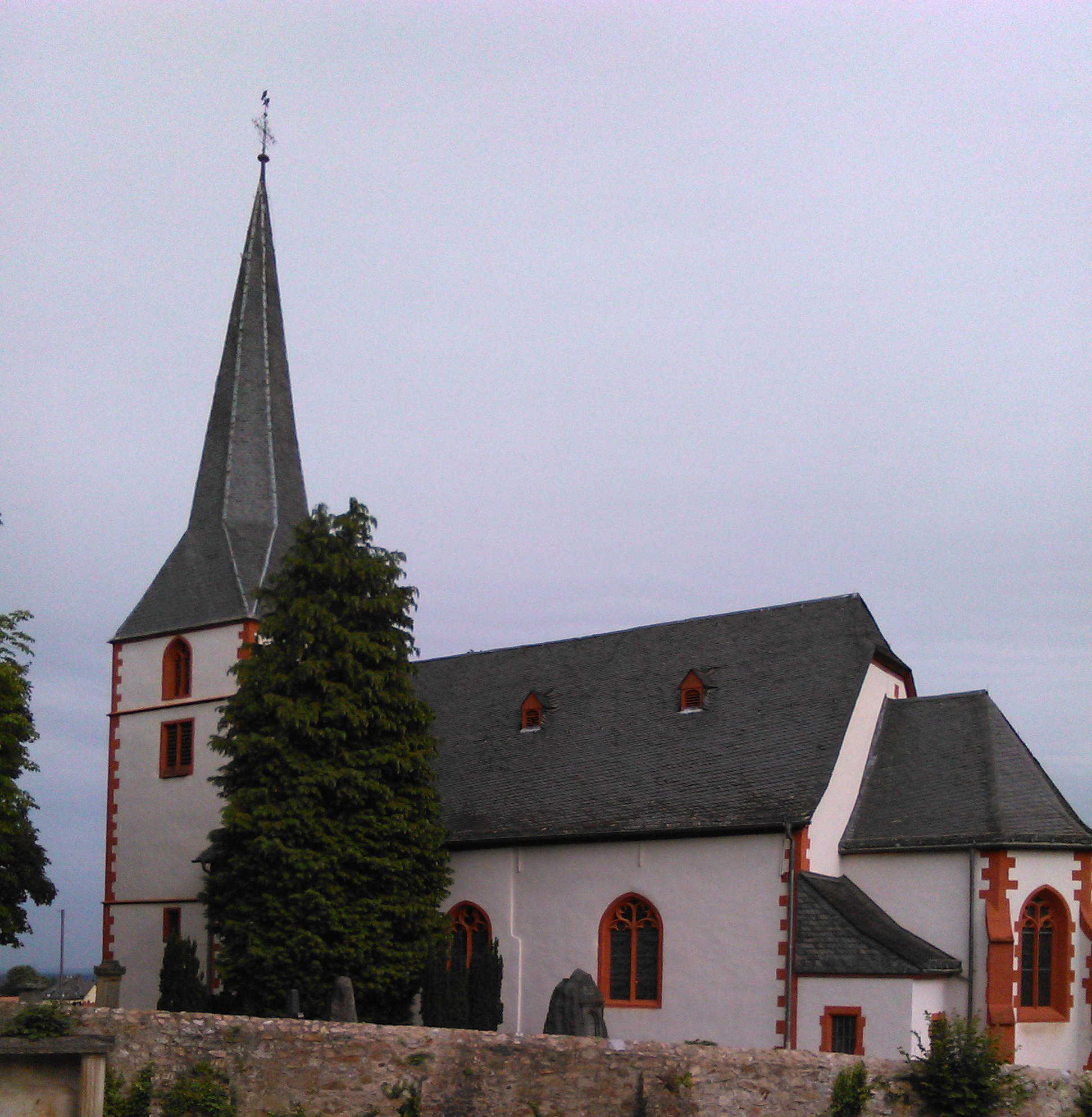 Bild 1 Evangelische Bergkirche Bensheim-Auerbach - Evangelische Kirchengemeinde Bensheim-Auerbach in Bensheim