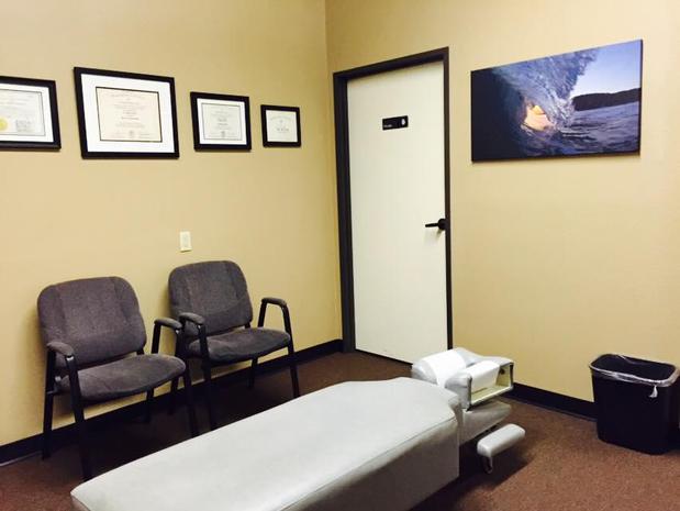 Images Dr. Ted W. Peña - Chiropractor