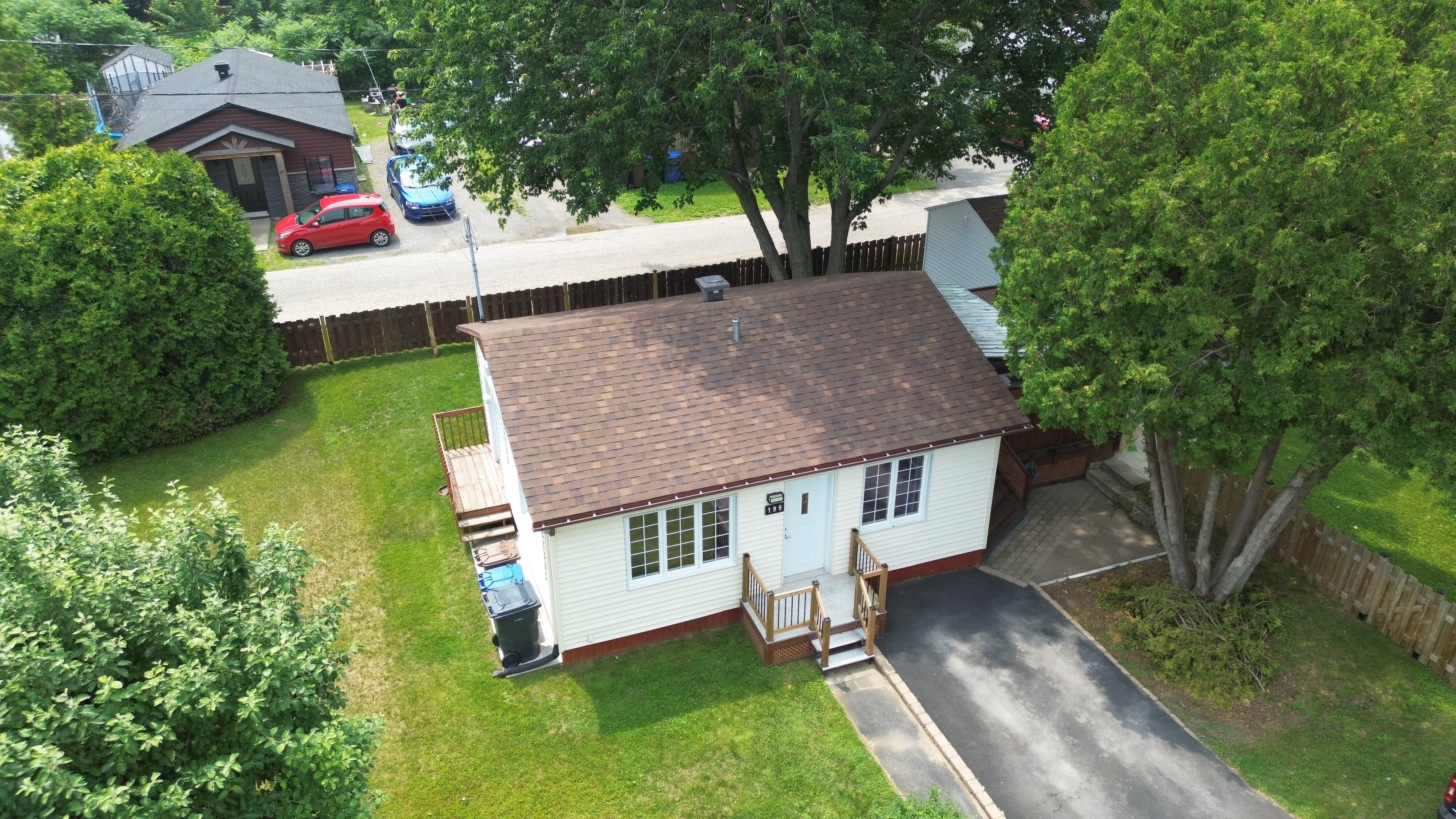 Images Toitures F. Mayer - Déneigement de toiture, Couvreur Terrebonne