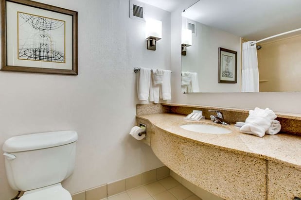 Images Hilton Garden Inn Louisville Airport