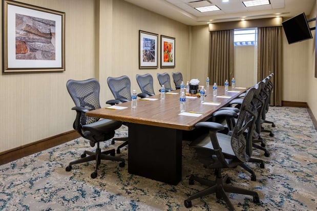 Images Hilton Garden Inn Roanoke