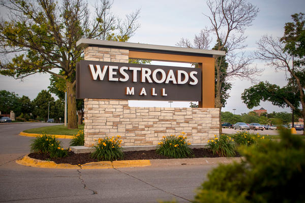 Images Westroads Mall