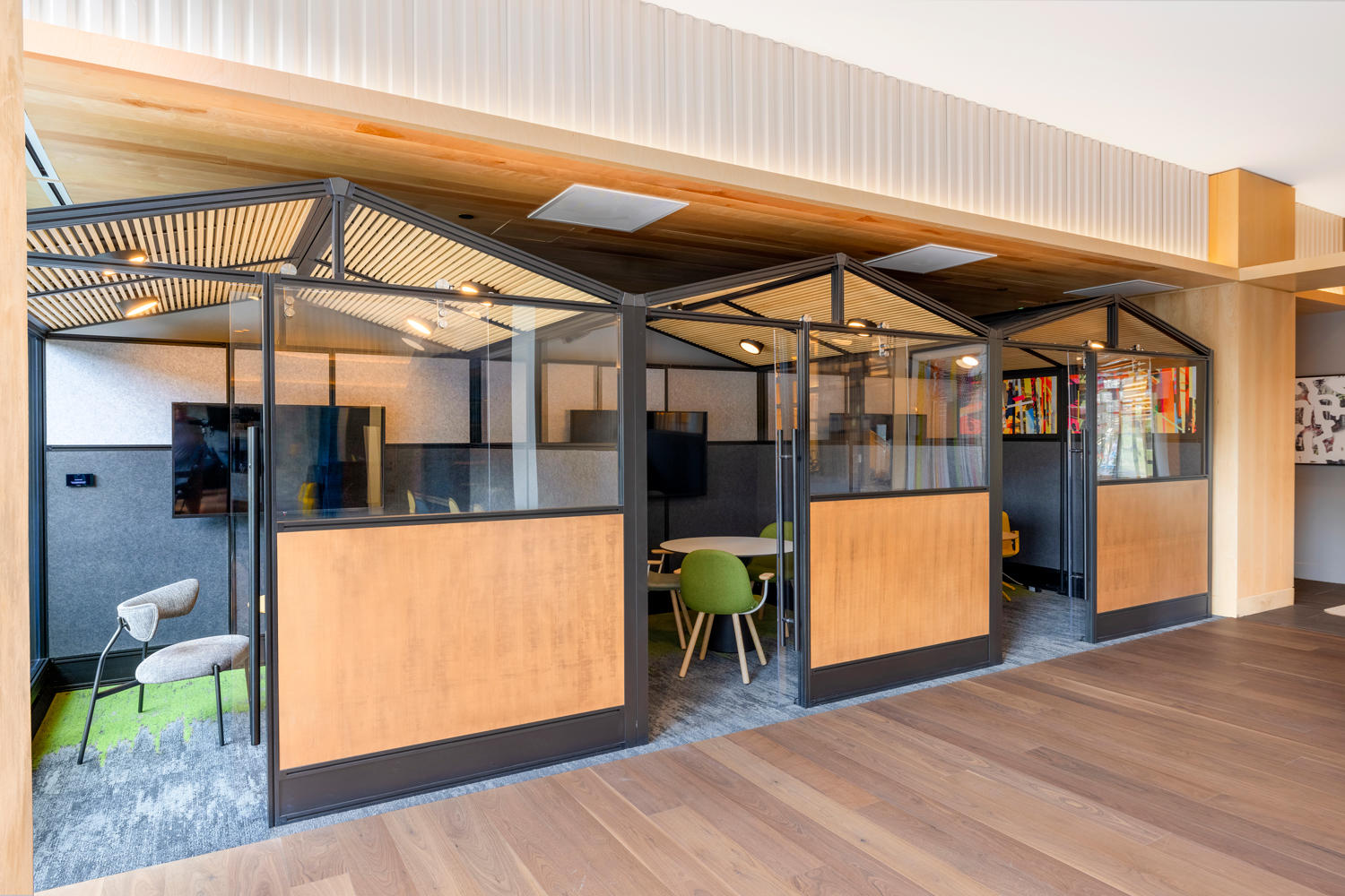 Host a meeting in one of our private co-working spaces