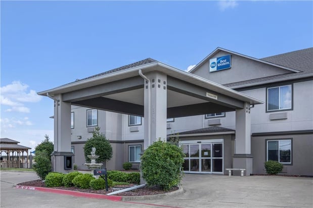 Images Best Western Limestone Inn & Suites
