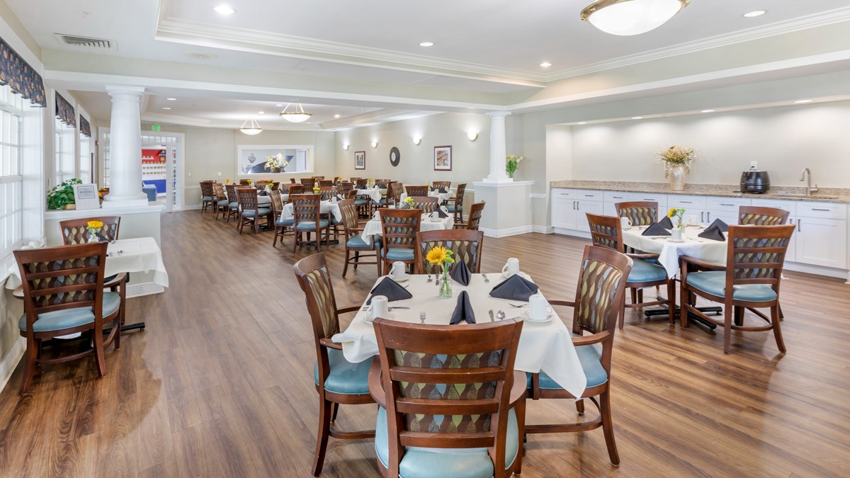 Brookdale Fort Myers Cypress Lake Dining Room